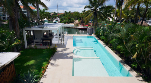 Beautiful 4 Bedrooms House for Sale Puerto Aventura